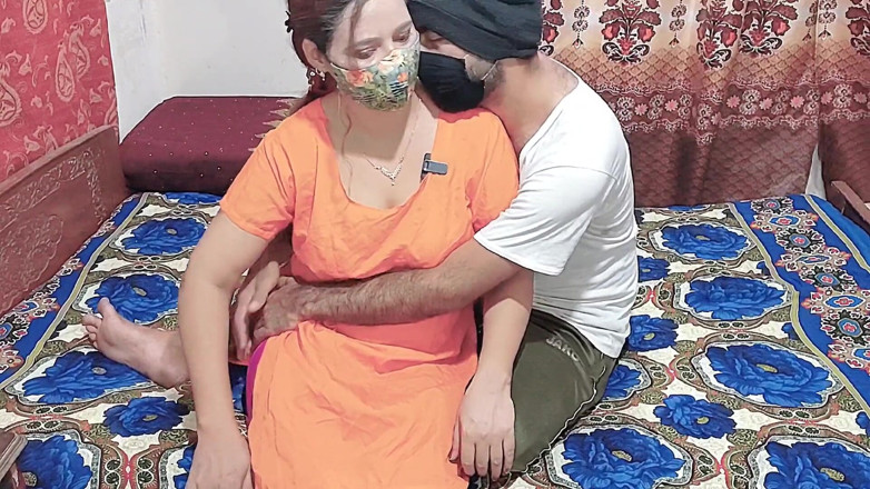 Gullnazkhan: पति ने अपनी परेशान पत्नी के साथ सामंजस्य बिठाया, और उन्होंने वास्तव में सबसे अच्छा चुदाई का आनंद लिया