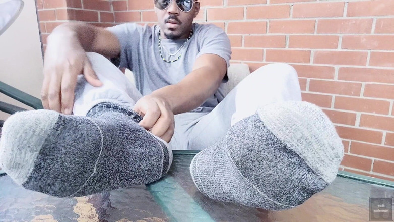 Soft Soleman: 臭い男性の足の底