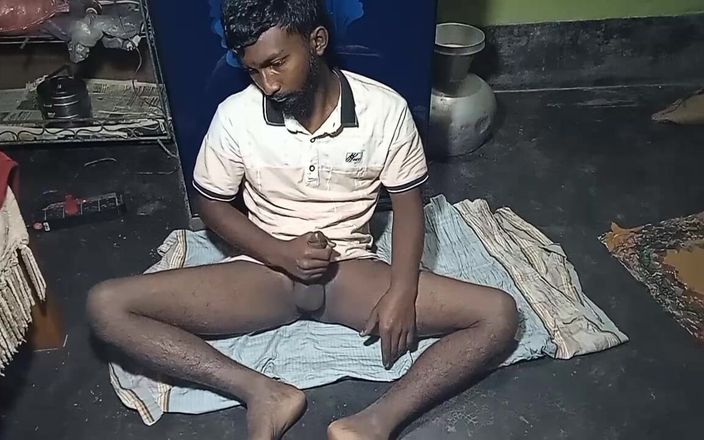 Gay sex video: Băiat indian desi se masturbează în pula ei