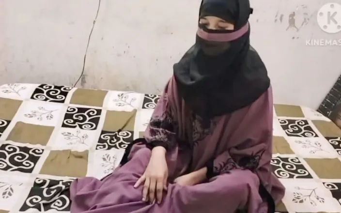 NAASRIN KHAN: Zia That You Are a Burqa Sandal Sister in Law...
