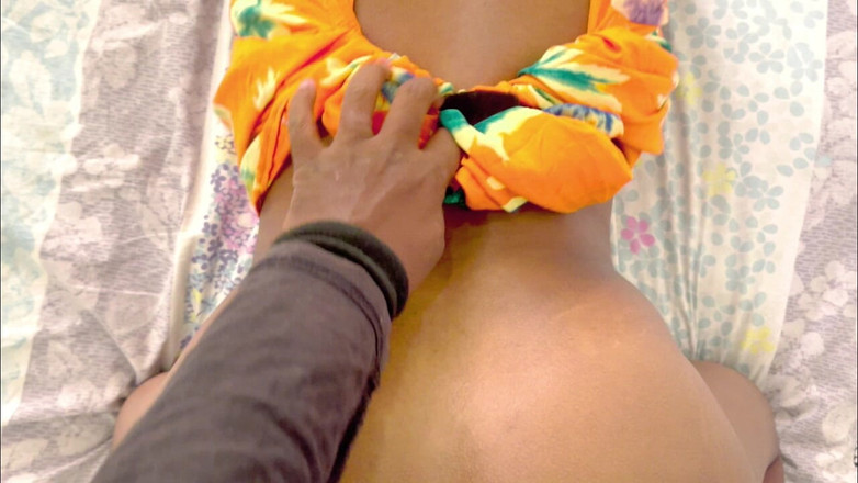 Aathiyaa: Romantischer fick mit stiefschwester