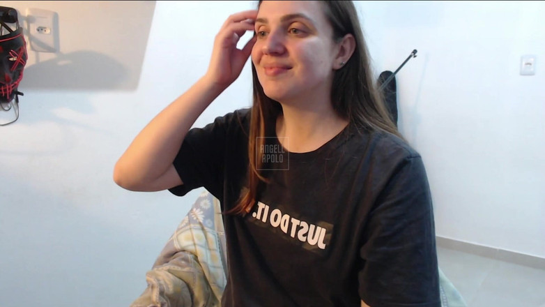 Angell Apolo: Rubia Con Culo Grande Bailando En La Habitación En Directo