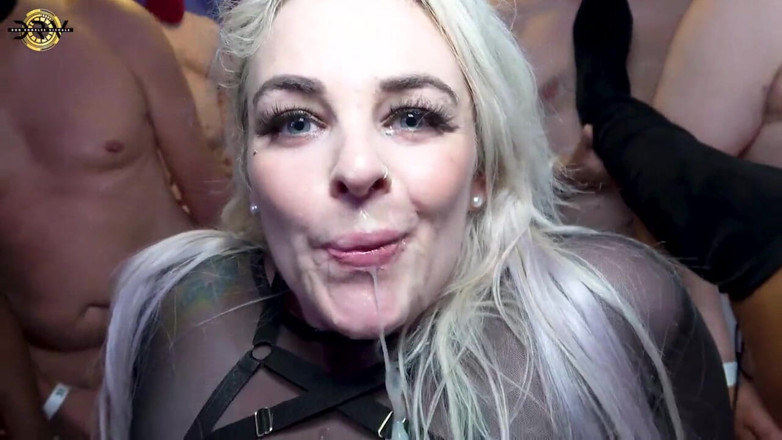 Creampie Clinic: Bareback Breeding Blonde Cumsluts
