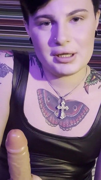 내 자지를 빨아주는 거유 밀프