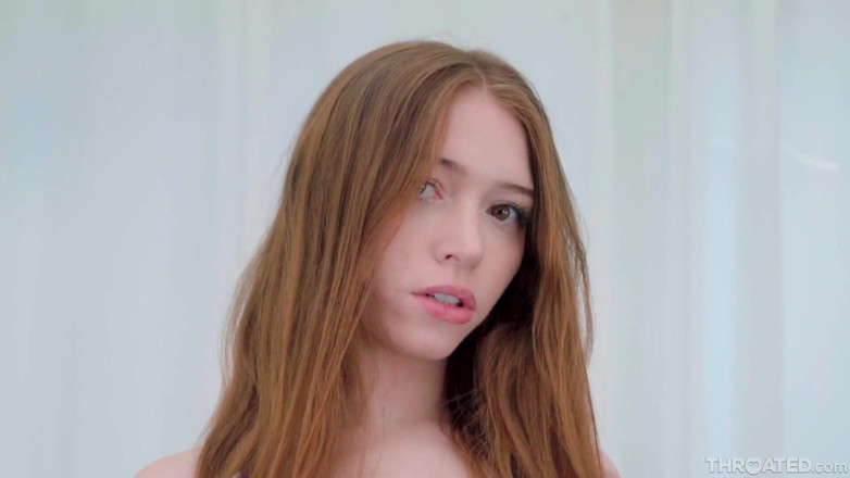 Throated official: Throated Myra maakt een orale puinhoop