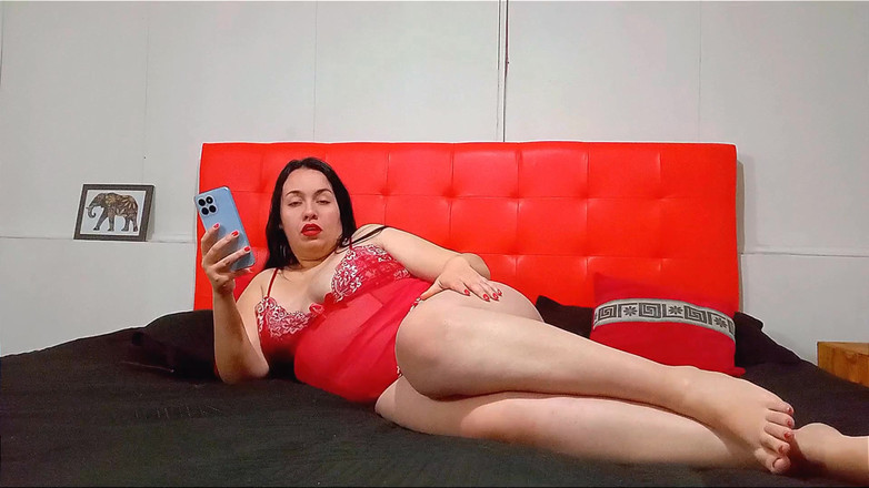 BBW Kelly Mom: Awek montel menunjuk-nunjukkan tubuhnya untuk peminat tercinta
