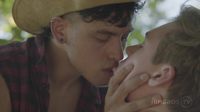 Himeros.tv: Treesome
