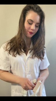 The Nurse Wants to Have Fun When the Doctor Is Running Late
