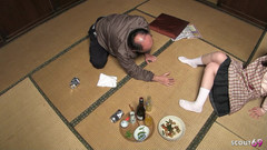 Asian porn collection: Nevlastní otec svádí asijskou upřímnou teen mai a šuká jí chlupatou...