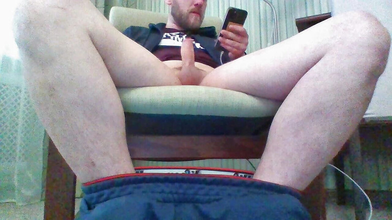 Young cum: Inspelning av min ström, jag onanerar min kuk och kommunicerar...