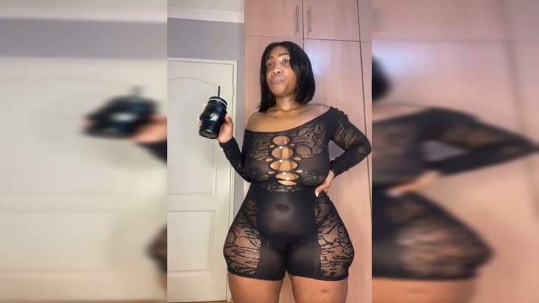 Legendary Booty Overdose: BBW Sripteasing & Squirting