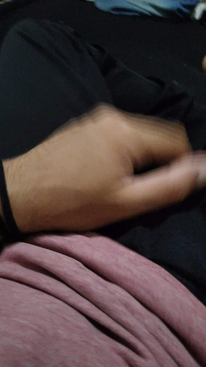 AlexAlejandro13: Atingeri provocatoare