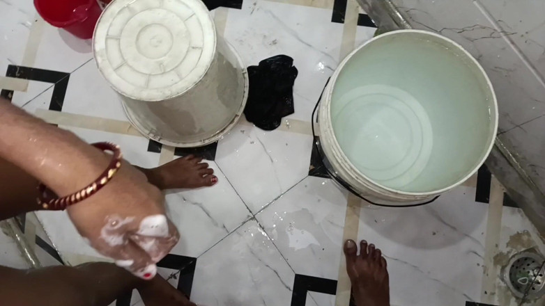 LateralChain349: Seks mandi basah - blowjob, kerja tetek, kongkek pantat dan pancutan...