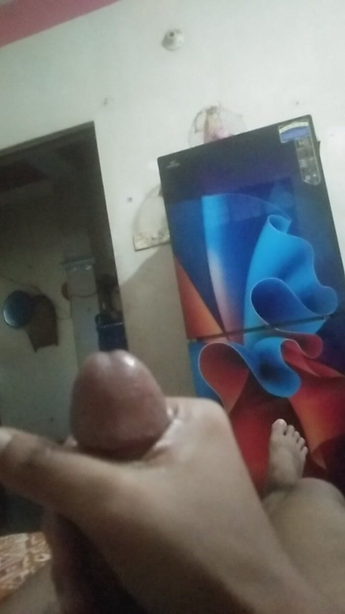 Viral_tiktokar: I Really Wanted It so I Gave It a Handjob.