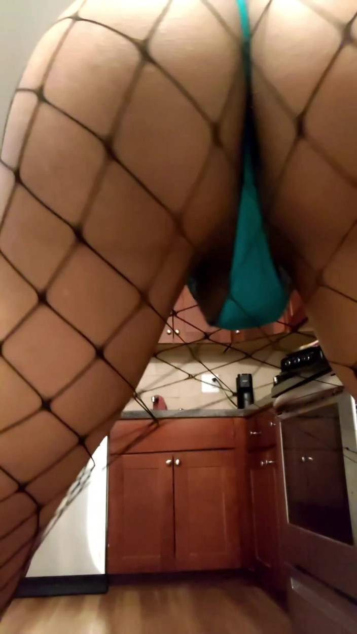 Kimora Creams: Tgirl Twerks Big Booty Pisses Panties Strokes Out Big Cum...