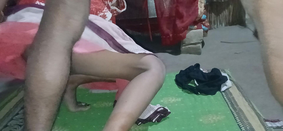 MuzZ-K: Desi byn Bhabhi Ko doggy style Mein Jamkar Choda - tight...