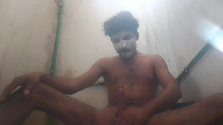 Blondeair5: Solo kluk velký penis Blondeair
