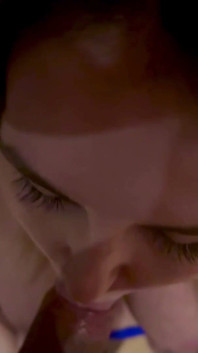 Christmas Blowjob From Stepmom