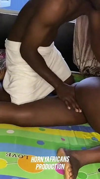 Meine enge muschi meiner afrikanischen stiefmutter gedehnt