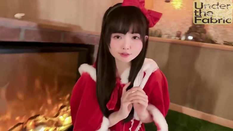 Asian cutie: Babbo Natale chaos, una provocante provocante che diventa selvaggiamente giocosa...
