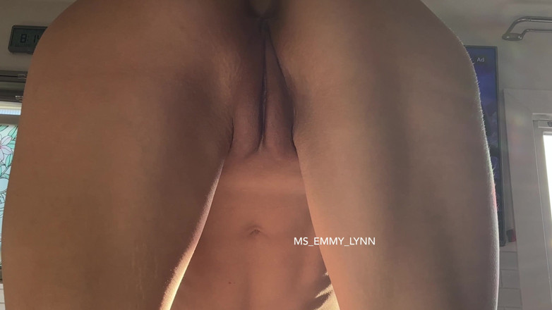 Ms_Emmy_Lynn: Rear Pussy View Naked Home Workout