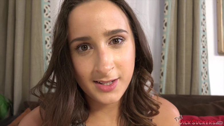 The Dick Suckers: Ashley Adams bettelt, sag es meiner stiefmutter nicht!
