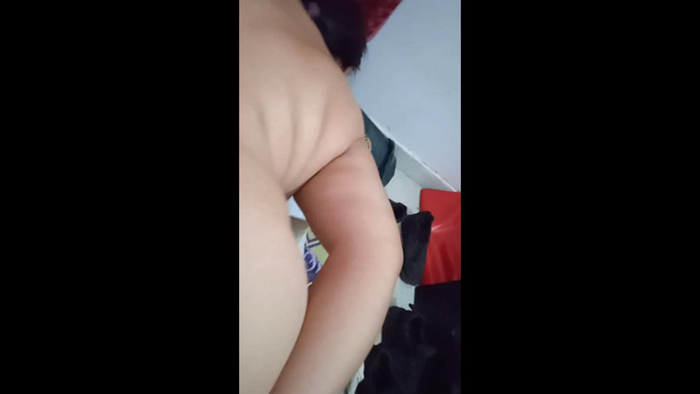 Jaky2023: La mia vicina mi mette a carpon e mi bagno