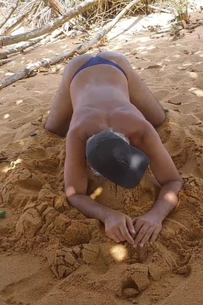 Ladysilvas: Ladysilva travestiet bikini in een strand dat Tesao de Bunda 03