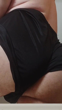 ฉันชอบโชว์ตัวบนอินเทอร์เน็ตเพื่อแลกเงิน