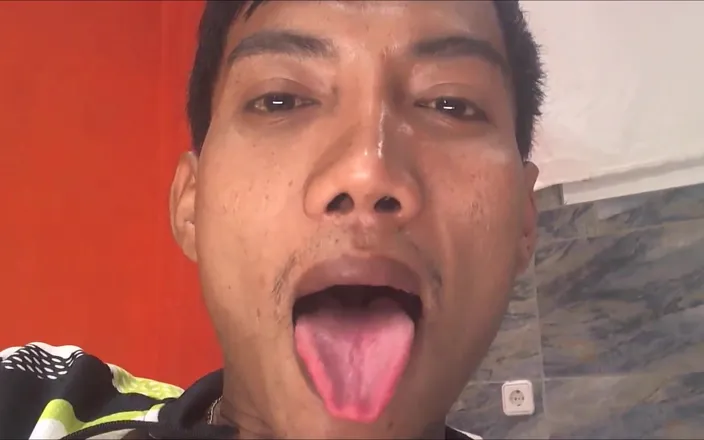 Nueng_Thai: Nueng 77 My Own Fist, Deep in My Open Ass
