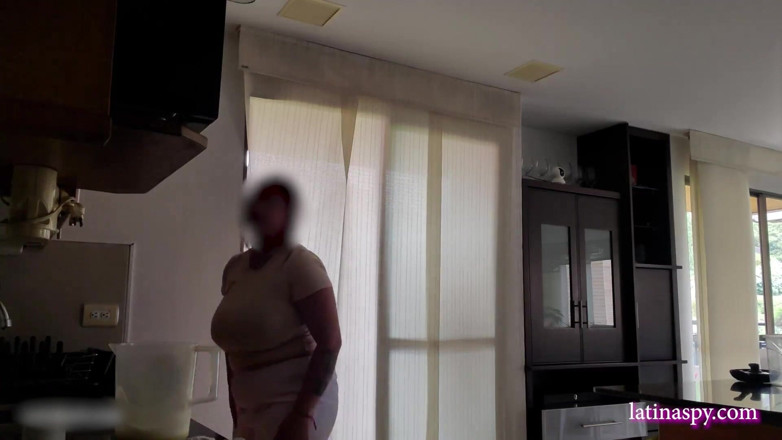 Time traveler: 거대한 가슴 Tc의 하녀는 최고의 1부