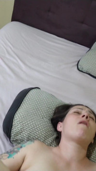 Curious goddess - tante seksi dengan jembut lebat lagi asik masturbasi kaki dan pantatnya dicrot di dalam bagian 6
