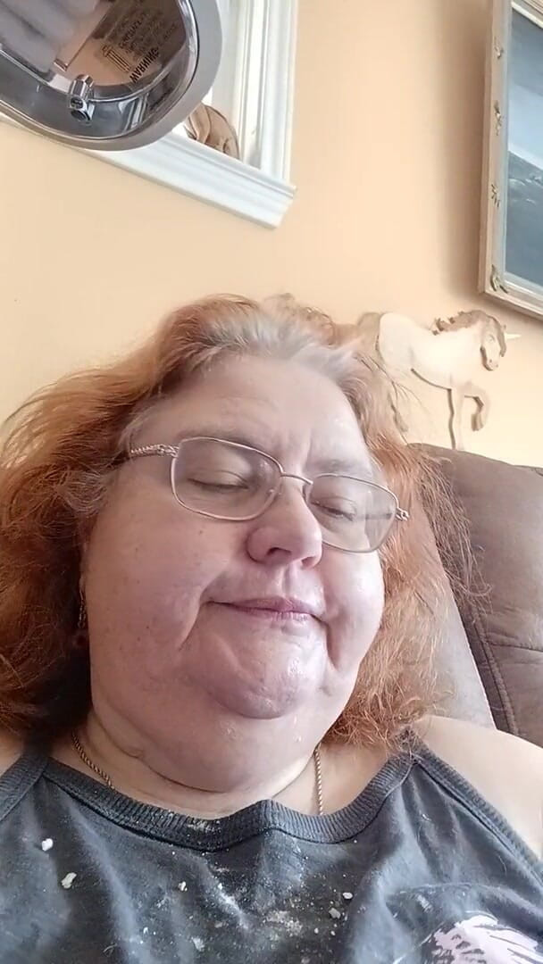BBW nurse Vicki adventures with friends: Delicia de crema