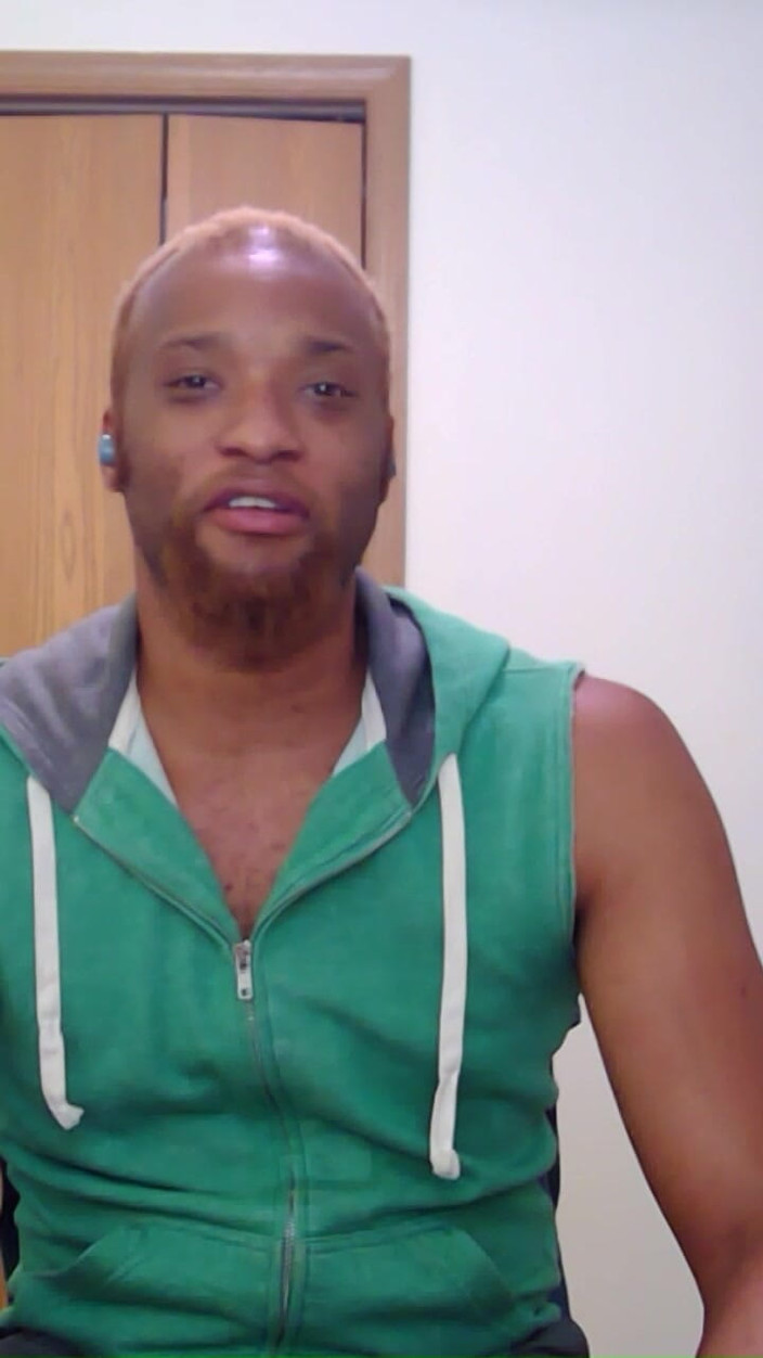 Kenniejai: Jerking off in My Green Vest for a Friend