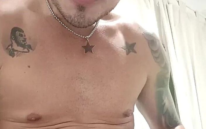 Leo Bulgari - My Simple, Sexy & Funny Life [SFW]: Filtrelenmemiş anlar 2 - leo bulgari ile canlı - mastürbasyon yapıyorum ve çok boşalıyor!