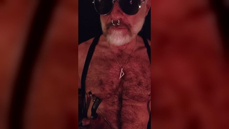 MusclesCigarsFFPig: e trabalho nos mamilos