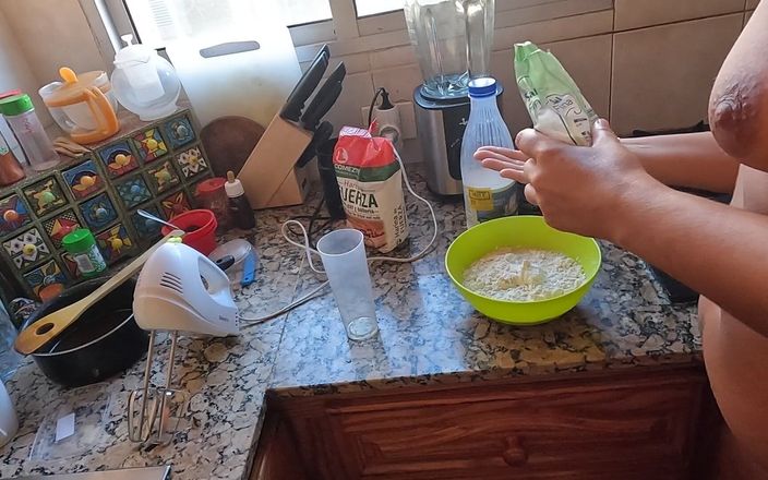 Carrotcake19: Cozinhando com mijo e porra parte 1 - panqueca