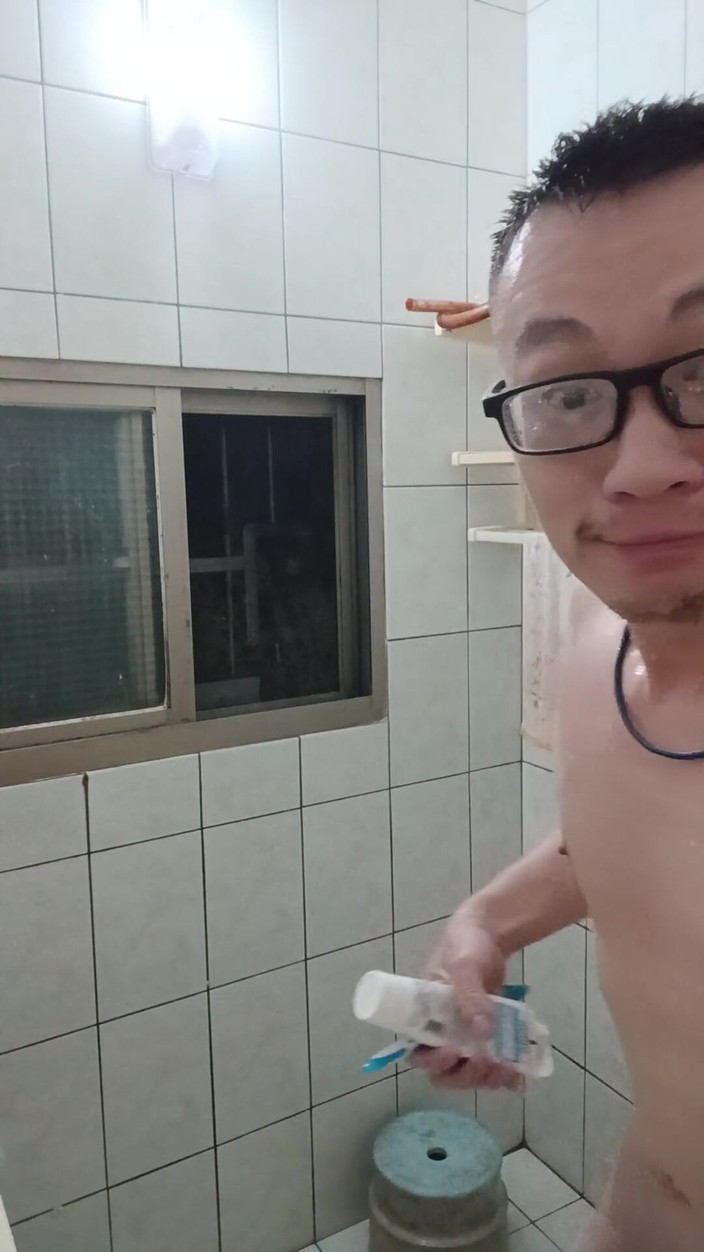 Gaysian fun: Prysznic w łazience