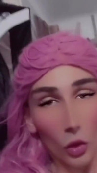 Kadın Kılıklı Lucy