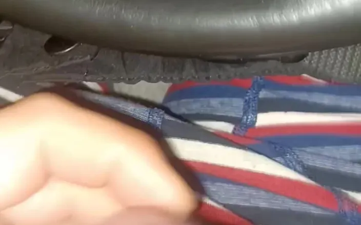 Ryebear69: Car cumshot