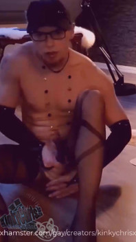 Kinkychrisx Jerks off in Wet Black Nylons