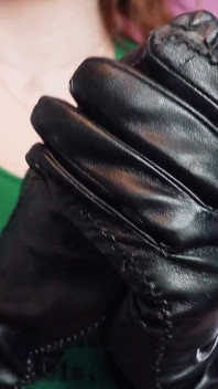 Asmr: i miei vecchi guanti di pelle vegan (arya Grander) Sfw video sounding Fetish