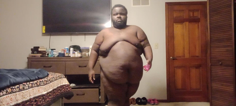 Andrew Adams: I used Three Sex Toys on Bed while Naked in...