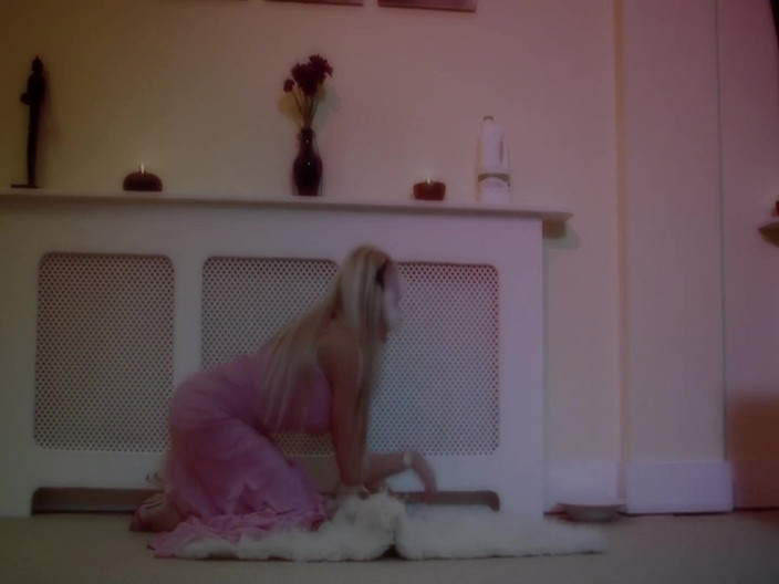 The Window of Sex: Найгарячіша красуня, сцена 3, грудаста блондинка з маскою кота, насолоджується камшотом на обличчя