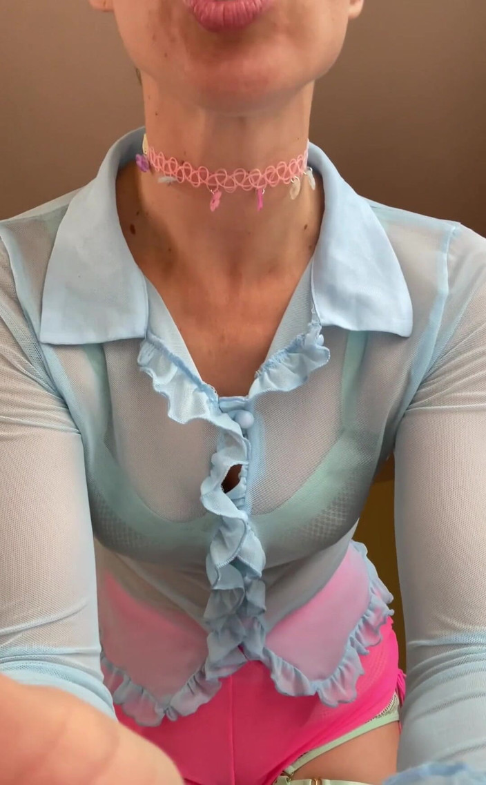 VibeWithMommy: С днем нового года! Я буду присутствовать на игровой вечеринке сегодня вечером, затем fam время завтра! Мне нужна Ваша помощь