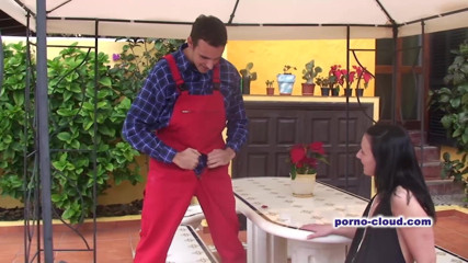 Porno Cloud: Milf lambendo o cu