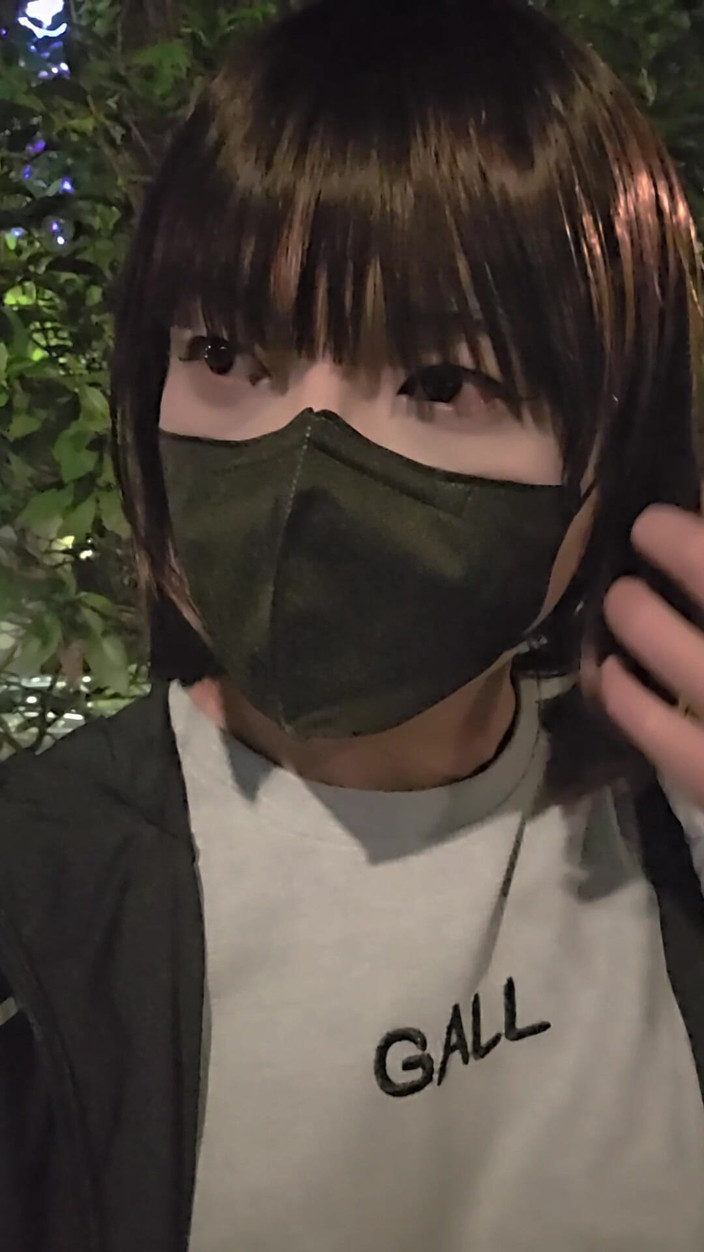 Taiwancdgirl: Waria seksi Tingxuan melancap di luar rumah dan mencuci tangannya