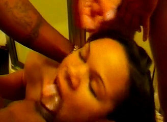 Dark Extreme: Sexy nubian holka dostane dp nálož ve trojce