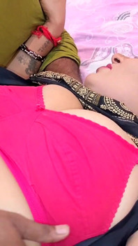 Dadi maa k sath kiya hardcore fucking ou dadi maa ka vegina hua fali fali