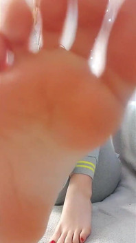 Do You Like Feet?